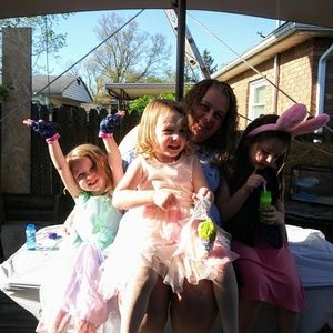 Meet your Posher, Lorie